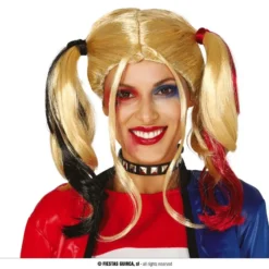 Blonde Pruik, Staartjes