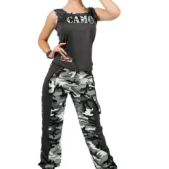Camo Girl, Grijs
